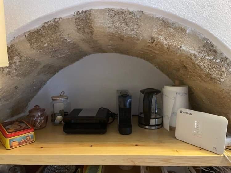 Nefeli Castle Stone House Inside The Fortress 모넴바시아 외부 사진
